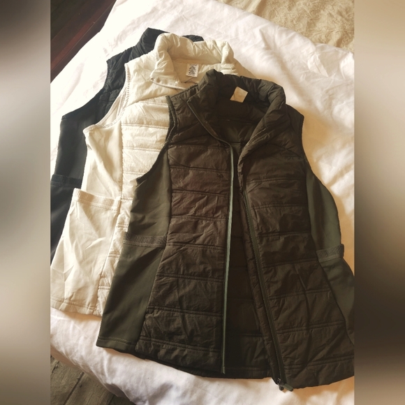 Avia Jackets & Blazers - 3 Avia Athletic Light Weight Vests with Pockets and Zippers Green, Gray, & Black